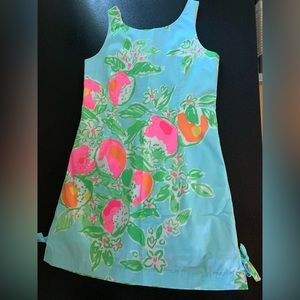Lily Pulitzer Shift dress.  Adorable vibrant print. Size 12
